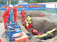 �͚�ܵ���������̽��